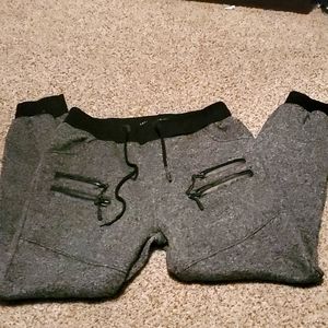 Truth Substance men's medium jogger